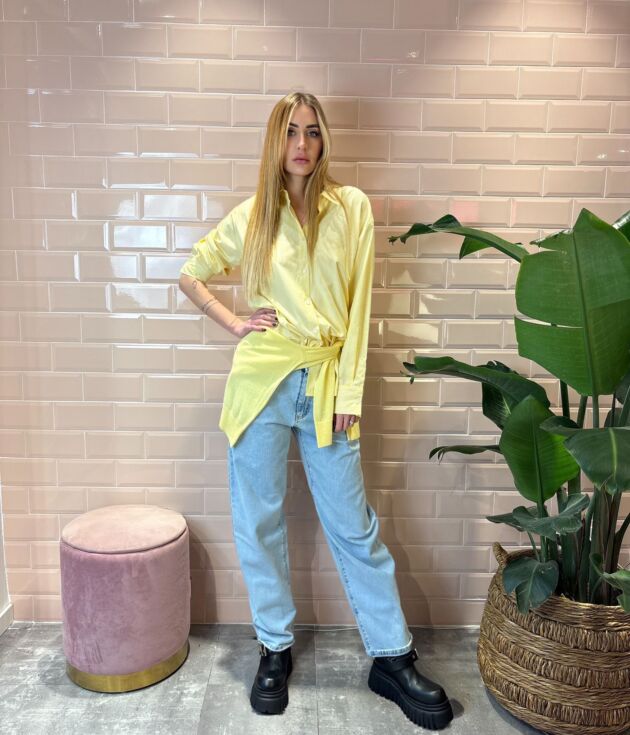 Jeans denim chiaro a gamba dritta  Tensione In