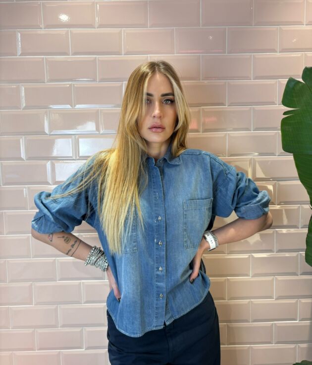 Camicia jeans con bottoni a pressione -Tensione in