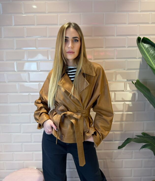 Giacca in pelle donna marrone con cintura – Giacca corta effetto leather