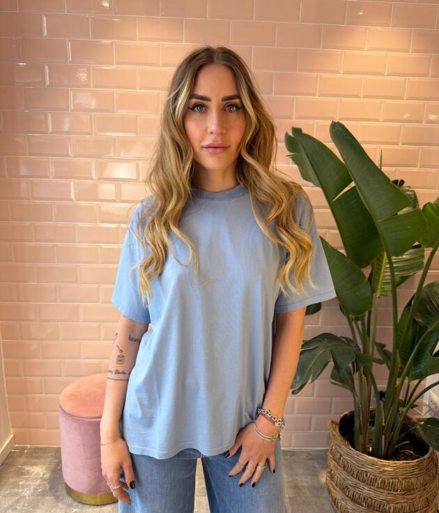 T-shirt over basic celeste Vicolo